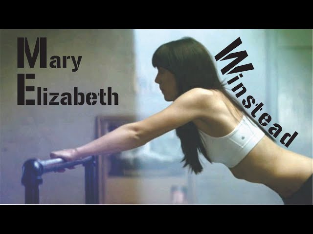 The beautiful legs of Mary Elizabeth Winstead. Make it happen,(2008).