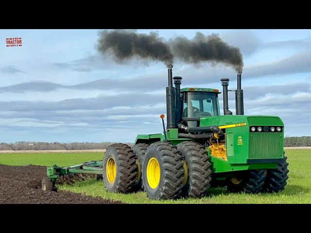 890 HP 10X 890 COPY CAT Tractor Plowing