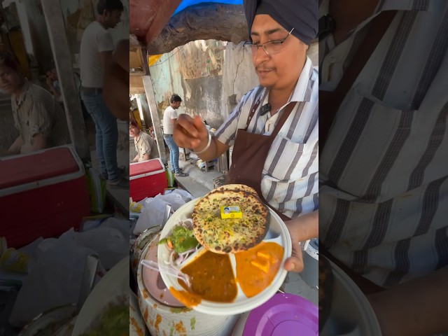 100/- रुपये में Delhi की famous पनीर mix नान Thali 😱😋❤️ #shorts #specialthali #specialfood #thali