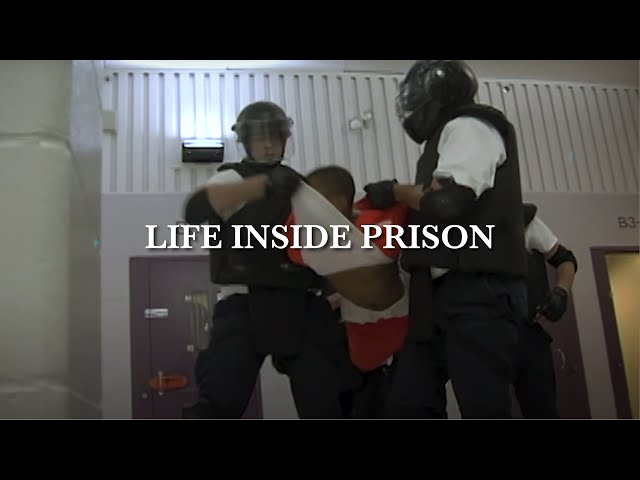 Life Behind Bars: Cell Extraction - A Prison Documentary