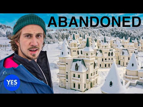 Exploring the $200,000,000 Abandoned Disney Castle Village (530 Castles)