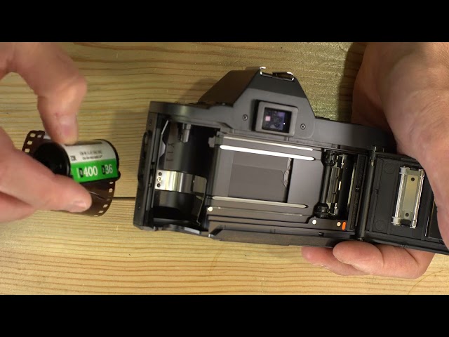 Fuji 400 35mm Film Unboxing, Loading, and Sample Photos