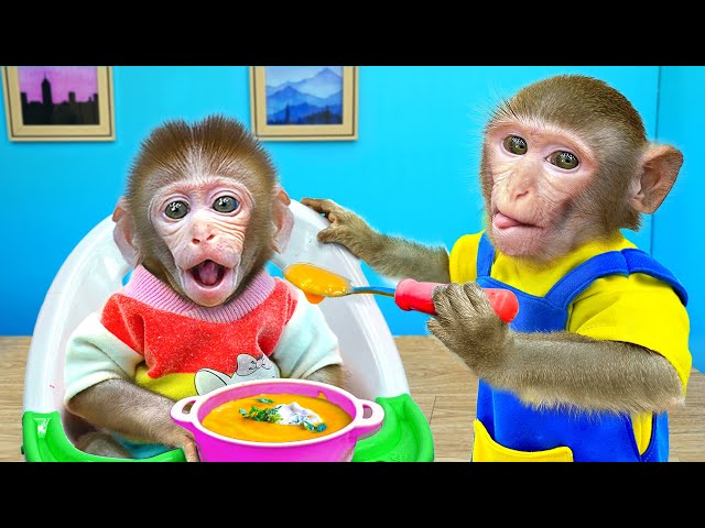 KiKi Monkey helps mom take care of Naughty Baby | KUDO ANIMAL KIKI