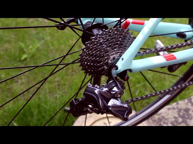 Shimano Di2 Electronic Gears for Road Bikes Explained