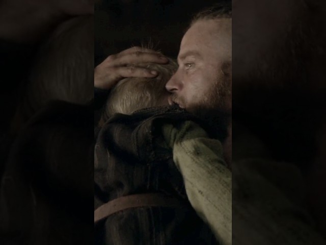 ragnar He who loves his sons very much, his sons were thinking of killing him 🥀🥀 #sons #kill #father