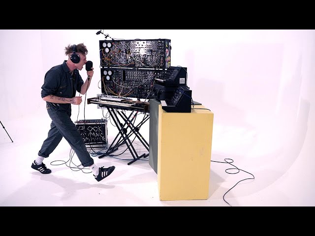 YOUTH8500 LIVE On Kosmo Modular Synthesizer