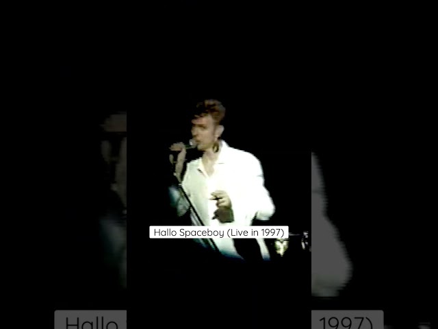 David Bowie performing Hallo Spaceboy (live in 1997) #youtubeshorts #shorts #davidbowie 🪐