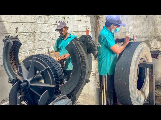 How Hot Retreading Technique Used to Change Tyres Treads || How Old Tyres Resoling Process Are Done