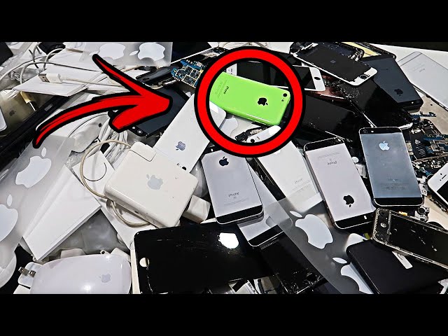 😍🤑Found Many Broken iPhones & More from Garbage Dumps !! iPhone Cracked Screen Replacement