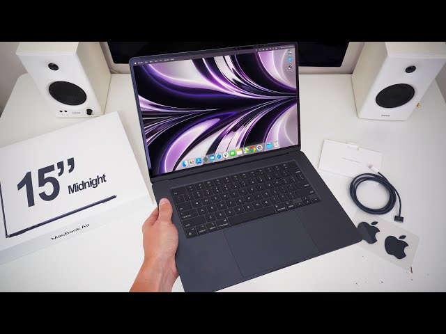 15-inch MacBook Air M2 Unboxing & Review! (Midnight)