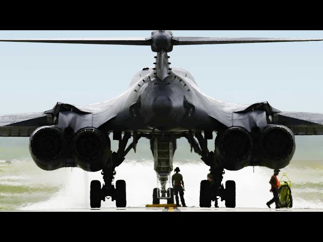 B-1 Lancer Take Off and Landing U.S. Air Force 🛩️