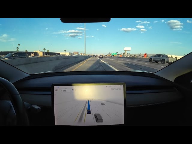 Tesla FSD 12.3.3 sees very little traffic today