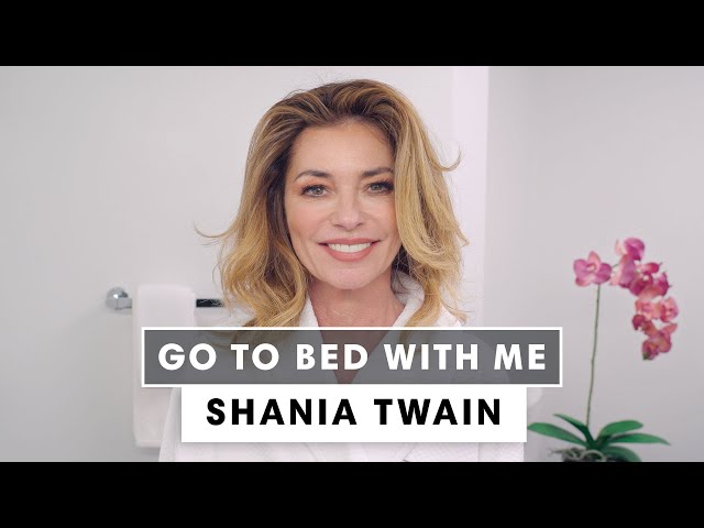 Shania Twain Removes Her Makeup With Olive Oil & Sugar | Go To Bed With Me | Harper's BAZAAR