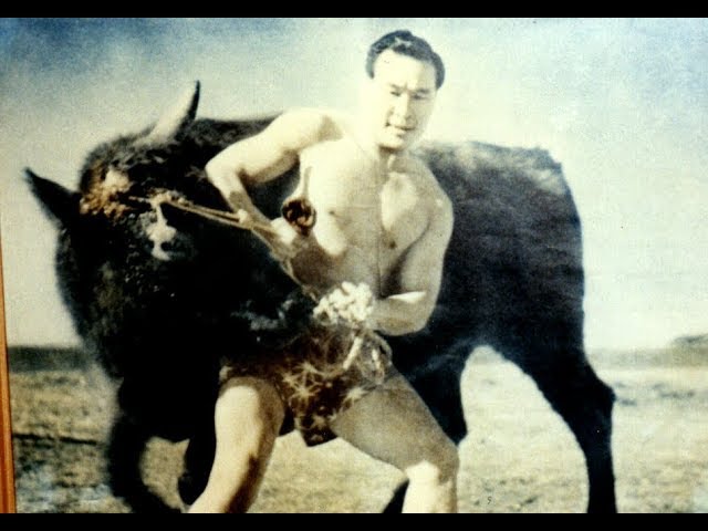 7 Martial Artists Who Fought With Animals