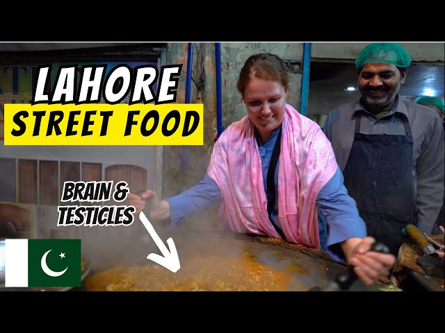 CRAZY PAKISTAN STREET FOOD TOUR 🇵🇰 | TRYING SOME OF PAKISTANS FAMOUS STREET FOOD IN LAHORE