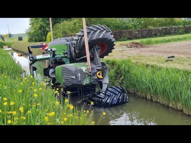 If It Hadn 't Been Recorded , No One Would Have Believed It !John Deere Tractor Extreme Accident