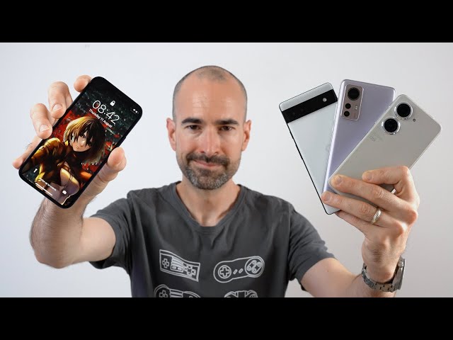 Best Compact Smartphones (2022) | Top 10 Small-ish Blowers!