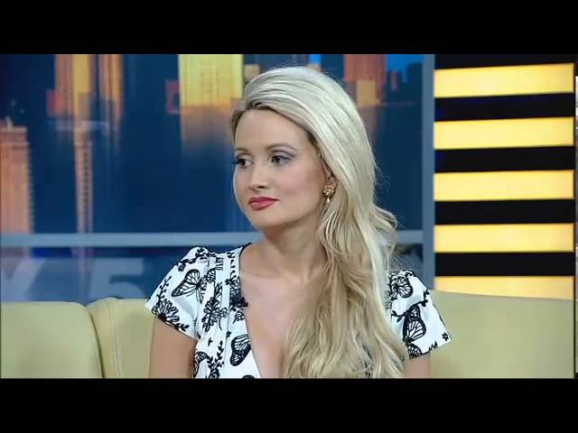 Holly Madison With The Real Dirt On Life In The Playboy Mansion