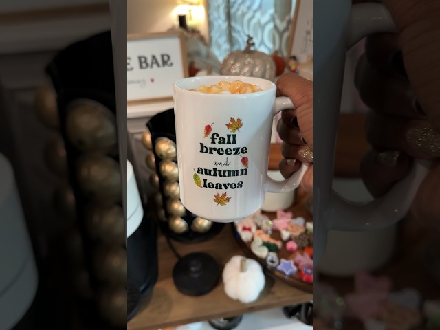 Homemade marshmallow pumpkin spice latte recipe #pumpkinspice #dailyvlog #minivlog #fallcoffee