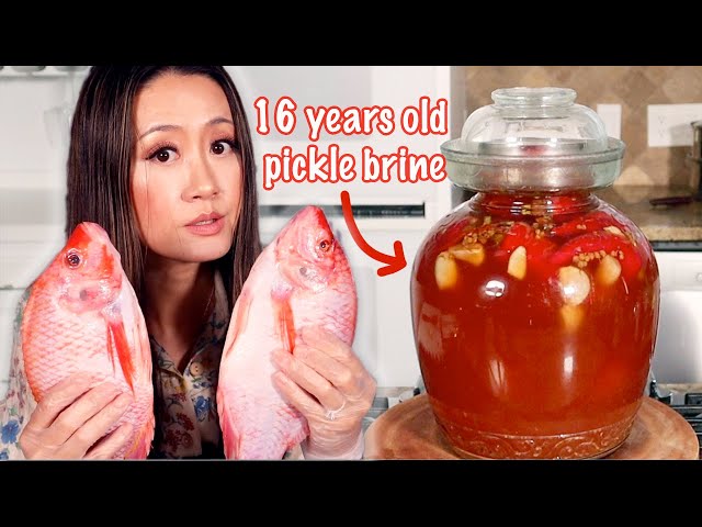 Using 16 years old pickle brine for the Whole fish ! Spicy Sichuan broad bean paste fish 豆瓣鱼
