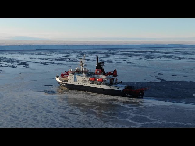 Polarstern-Expedition erkundet abgebrochenen Rieseneisberg