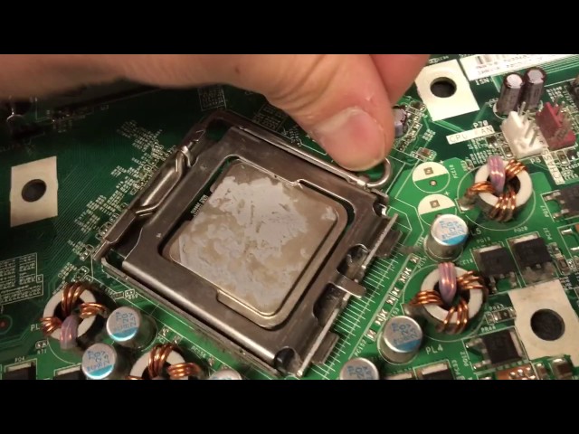 lab video- removing a CPU from the motherboard