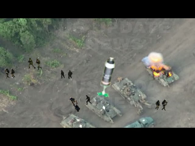 All-out Attack!! Modified Drones Ukrainian Special Forces drop bombs on Russian troops targets
