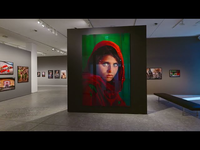 Virtual Tour - The Eyes of Humanity by Steve McCurry