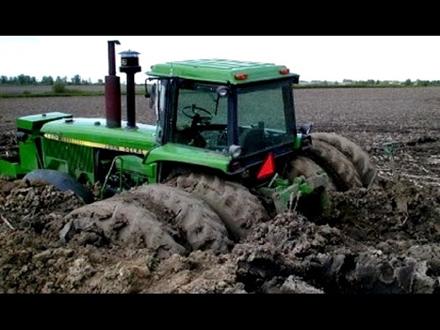 Tractors Stuck in Mud | Tractor Engine Sound Compilation