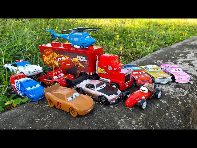Looking For Disney Pixar Cars On The Rocky Road 1: Lightning McQueen,Natalie Certain,Sally,Tow Mater
