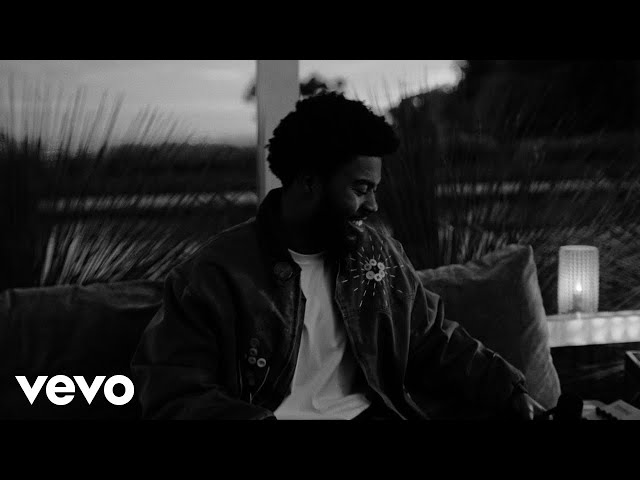 Khalid - Please Don't Fall In Love With Me (Live Performance)