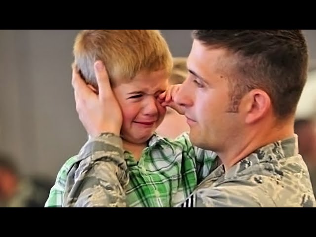 Most Emotional Soldiers Coming Home Compilation !