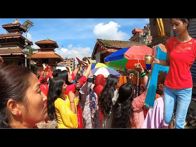 Nepal'de Bir Günüm İlginç Gelenekler ve Ucuz Fiyatlar 🇳🇵