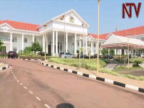 Parliament raises questions over 963 State House employees