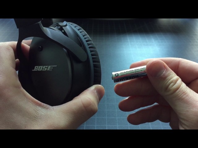 How to change the battery on the Bose QC25 headphones
