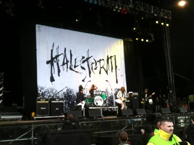 Halestorm @ Download 2012