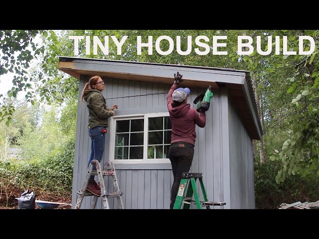 Tiny House Build: Roofing, Wiring, Insulation & Drywall with April Wilkerson