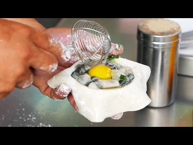 Taiwan Street Food - Fried Oyster Balls  牡蠣球 / 蚵仔球 / カキボール / 굴 공