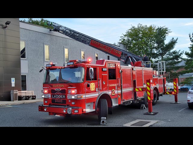 Clifton Fire Department Responding To A Smoke Condition 9-21-22