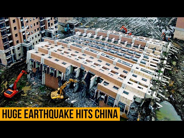 China earthquake: Powerful 7.4 magnitude quake rocks central China