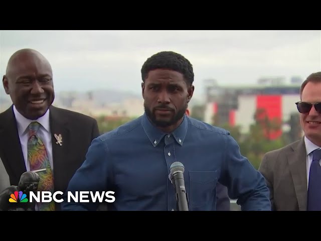 'I never once cheated,' Reggie Bush says after getting Heisman Trophy back