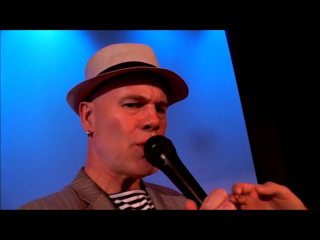SHE BLINDED ME WITH A CAPELLA SCIENCE (Live with Thomas Dolby)