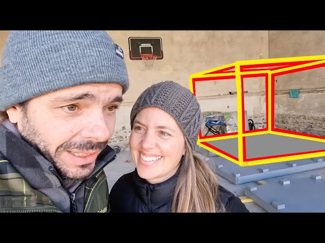 🚐 Building a TINY winter WORKSHOP!! This is a lot more work than I expected!! 2/5 Ep.320