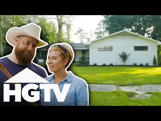 Ben & Erin Renovate ENORMOUS Church House For Huge Family Of 7 | Home Town