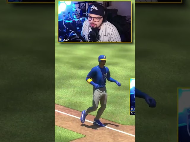 This card has the SWEETEST SWING in the game 😍 #mlbtheshow22