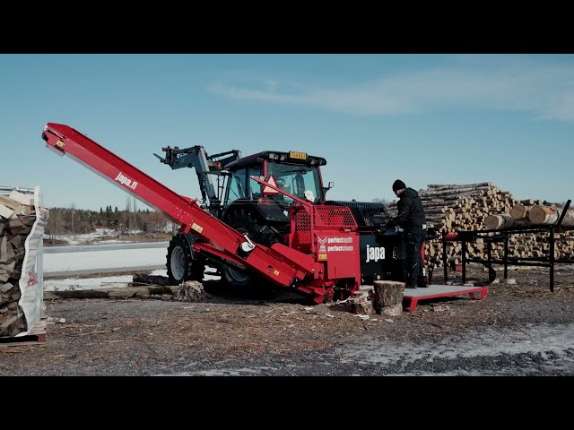Making firewood with Japa 405