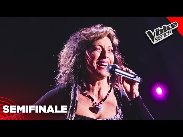 Claudia dedica “Volami Nel Cuore” di Mina alla mamma | The Voice Senior 4 | Semifinale