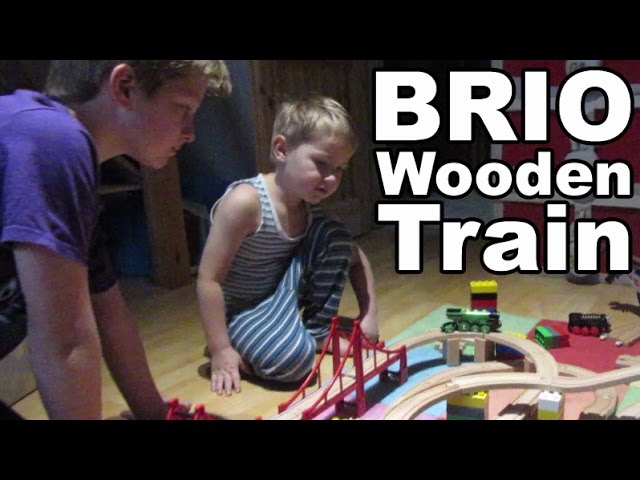 Brio Holzeisenbahn und Lego Duplo spielen - Kanal für Kinder - Kinderkanal