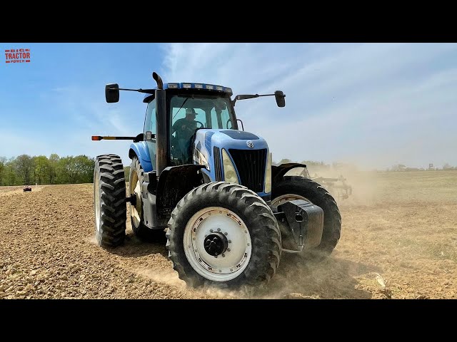 NEW HOLLAND TG210 Tractor with Super Steer