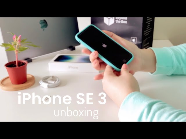 unboxing iPhone SE 3rd Gen 2022 (Starlight) in 2023 🍏📱✨